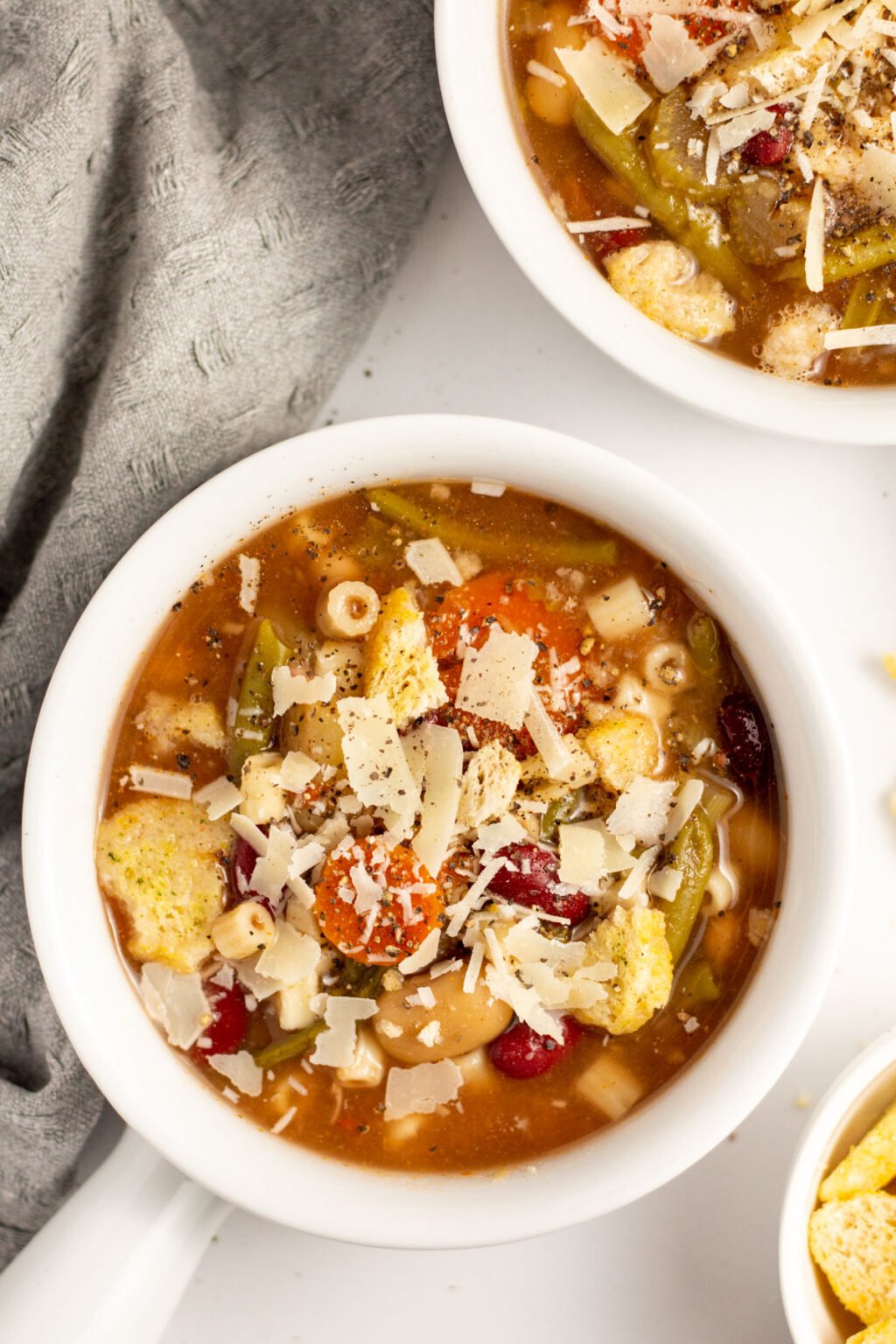 Slow Cooker Vegetarian Minestrone Soup (Meatless, DairyFree, Gluten