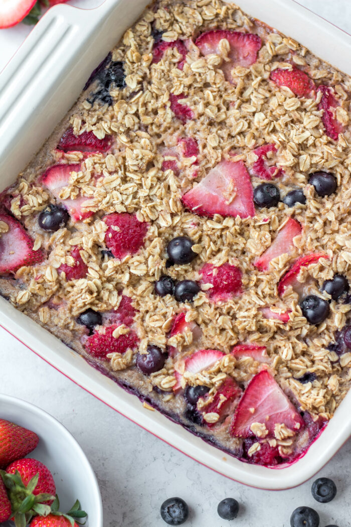 Healthy Mixed Berry Baked Oatmeal - Healthy Hearty Recipes