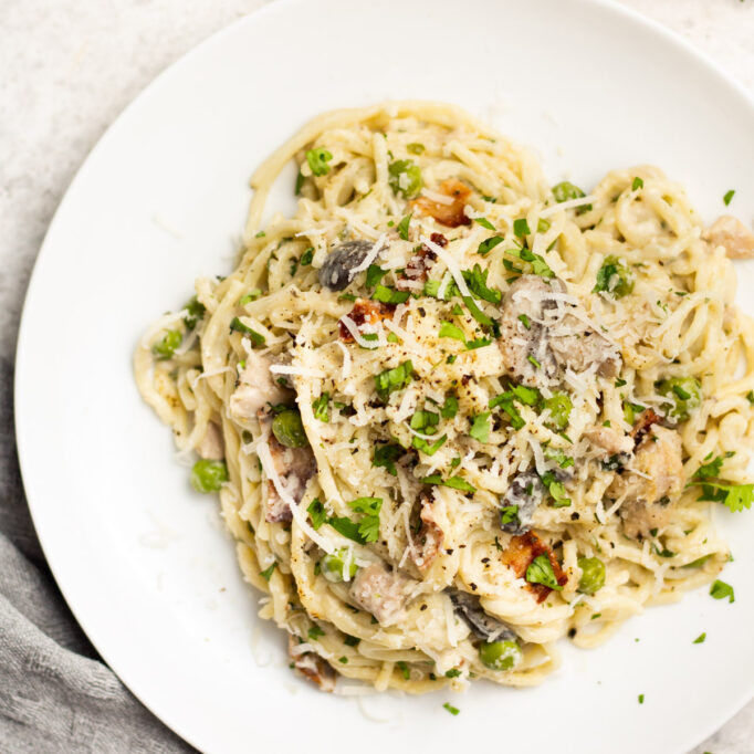 Slow Cooker Chicken Carbonara - Healthy Hearty Recipes